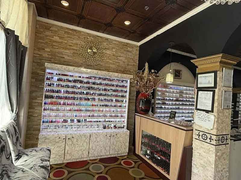 Tiệm Nail Đang Hoạt Động Rất Tốt In Lebanon TN Cần Sang Nhượng