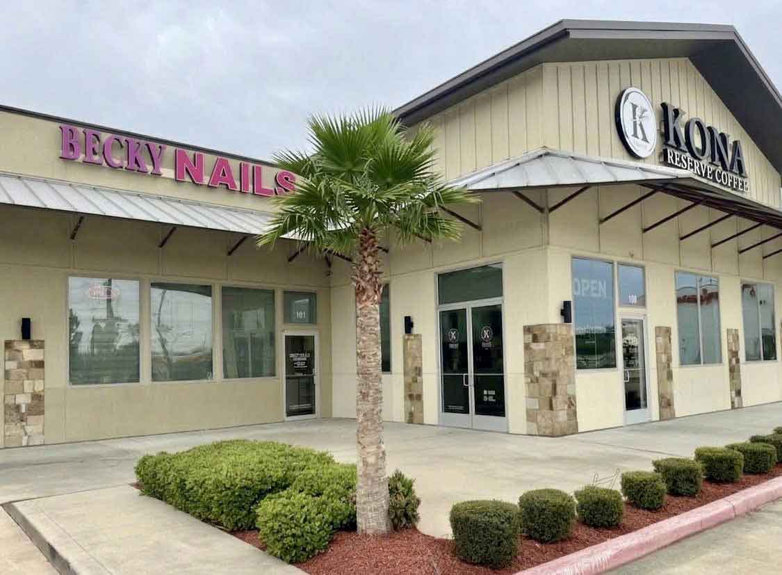 Cần Bán Tiệm Nail Tại Katy Texas.