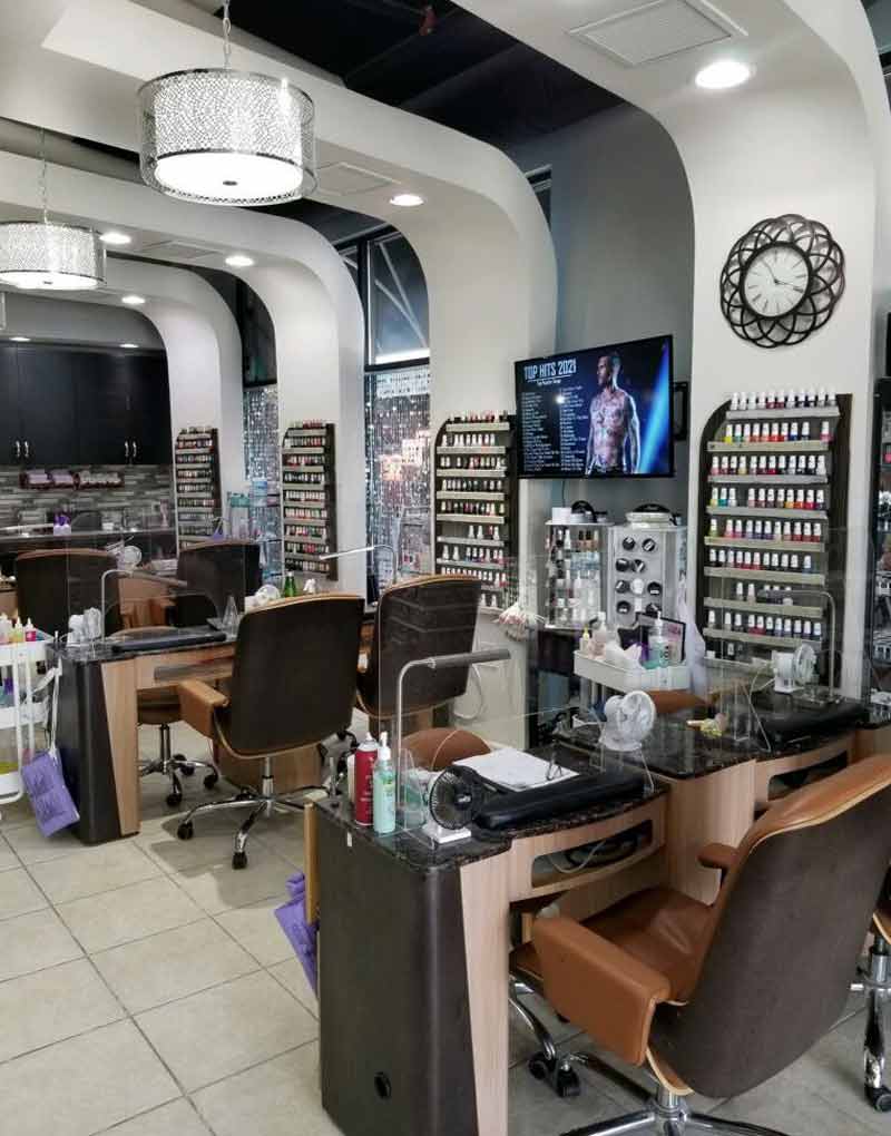 Cần Sang Gấp Tiệm Nail Good Location In Waxhaw NC