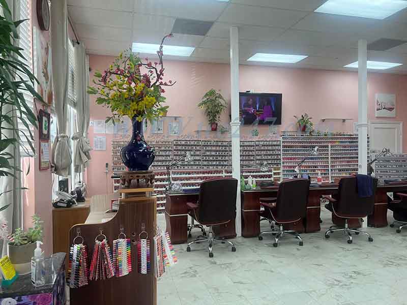 Cần Sang Tiệm Nail In Vero Beach FL