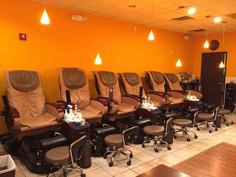 Sang Tiệm Nail In Providence, RI