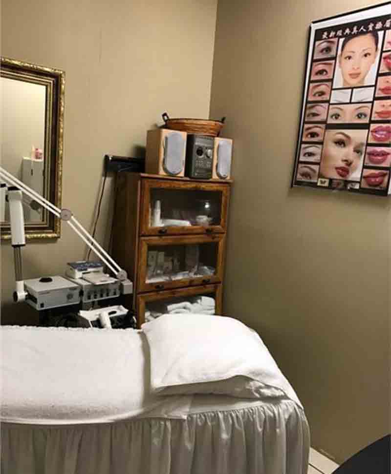 Cần Sang TIệm Mới Remodel Trong Shopping Center In Oklahoma - City, OK