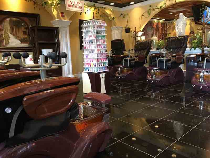 Cần Thợ Nails Bao Lương $ 900 In Laurinburg, NC