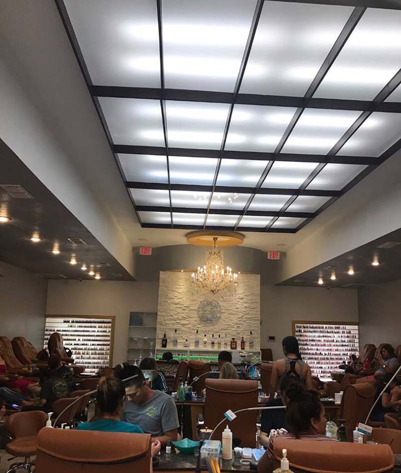 Cần Thợ Nails Bao Lương $ 1200/ Tuần In Texas