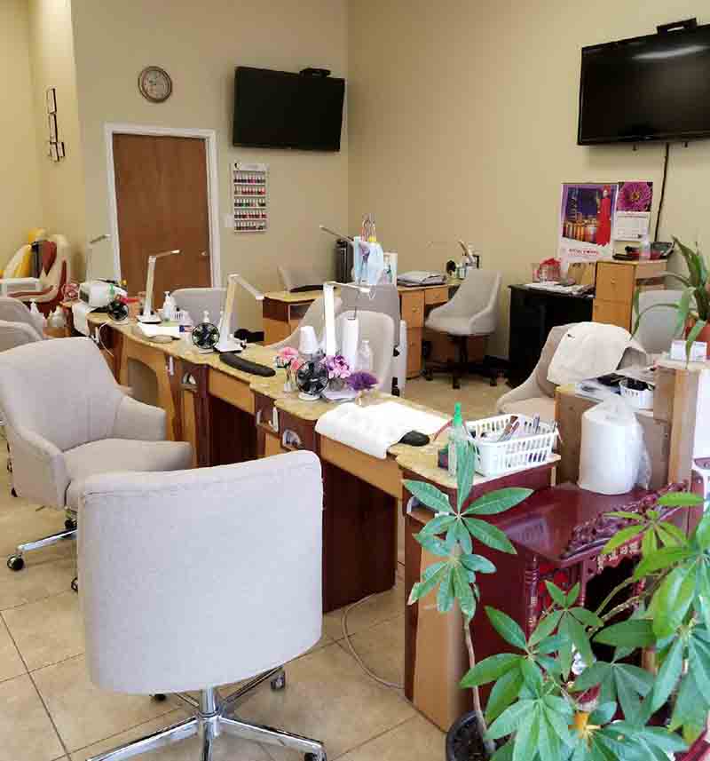 Cần Sang Tiệm Nails Vùng Universal City, TX.