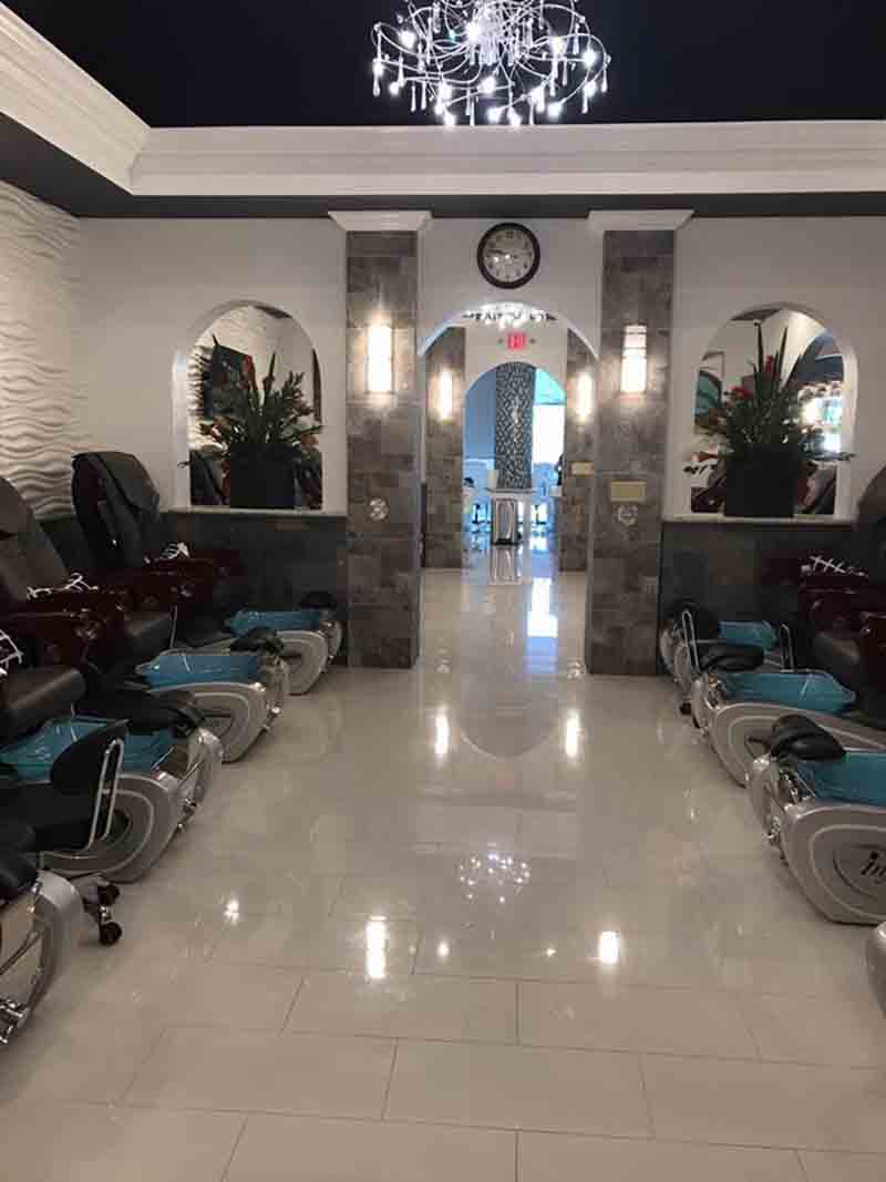 Cần Thợ Nails Bột, Tay Chân Nước Bao Lương $1000/ 6 Ngày In Texas