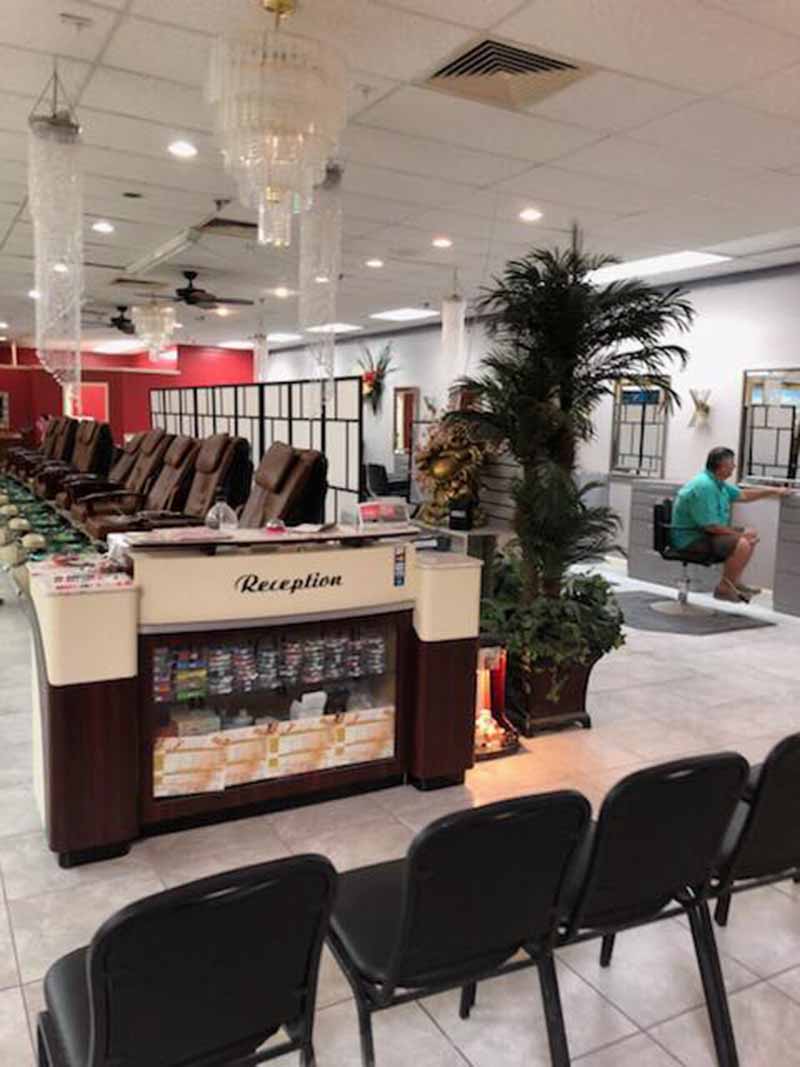 Cần Sang Gấp Tiệm Nail Rộng Ở Trong Mall Khu Đang Phát Triển Vùng Early TX