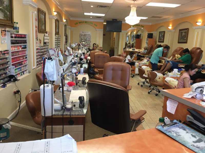 Cần Thợ Nails Biết Bột Chân Tay Nước Làm Vùng Macon GA