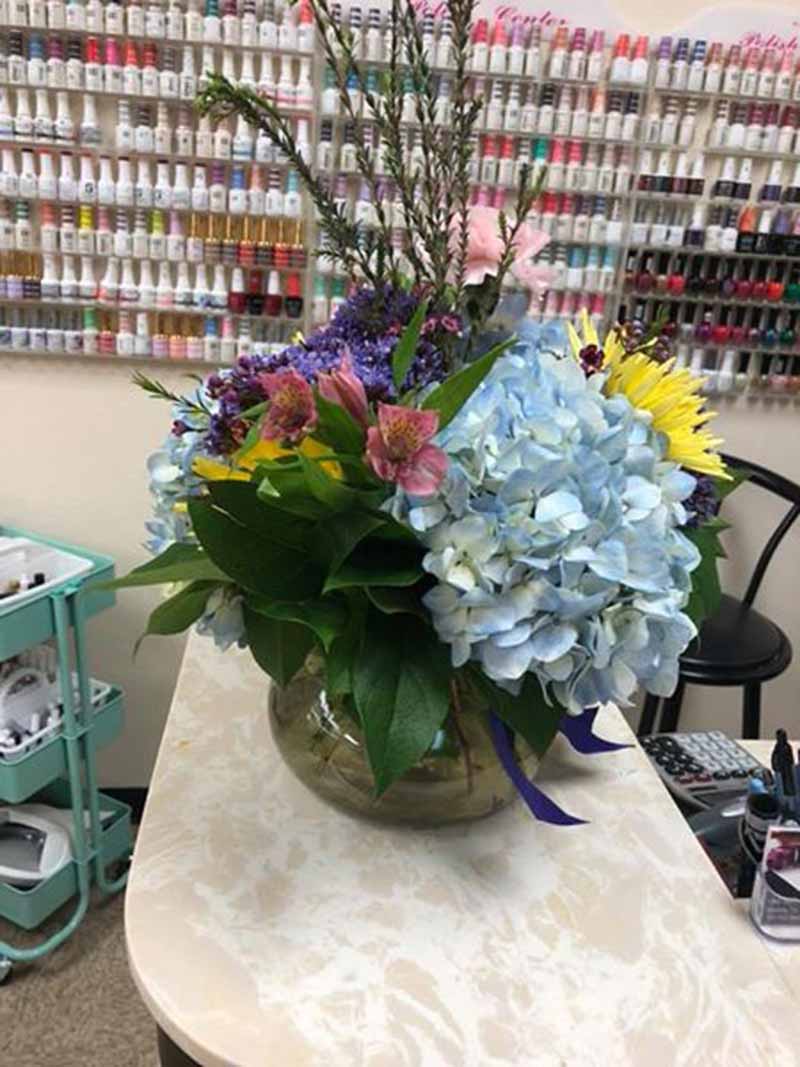 Cần Sang Gấp Tiệm Nails  Very Good Location In Houston TX