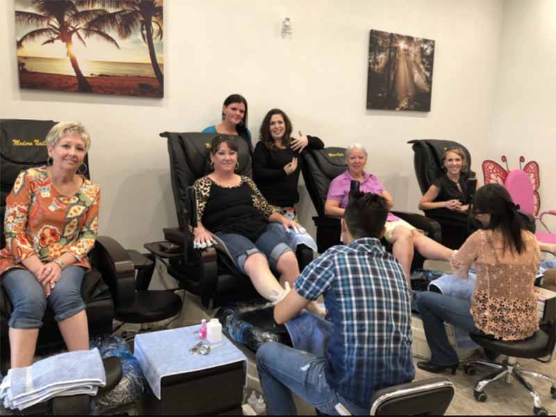 Cần Sang Gấp Tiệm Nails Good Location In Taylor TX