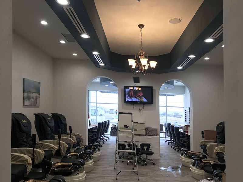 Cần Sang Gấp Tiệm Nails Good Location In Taylor TX
