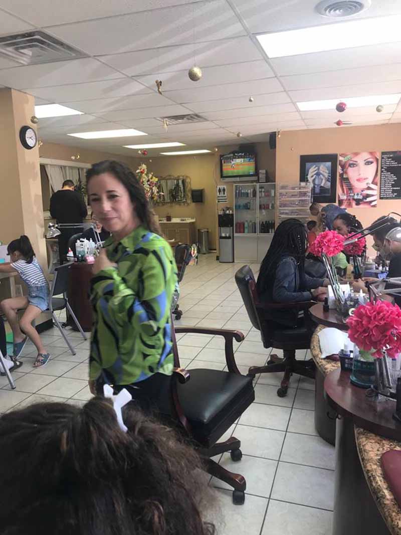 Cần Sang Tiệm Nal And Hair Good Location Good Income In Texas