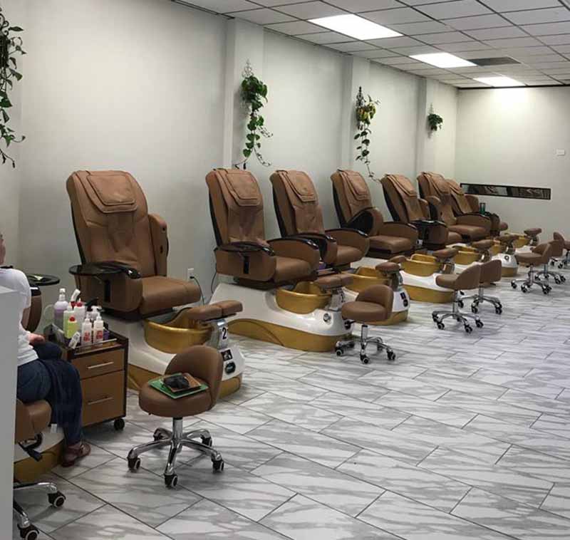 Cần Thợ Nails  Làm Chân Tay Nước Gấp In Waco Texas