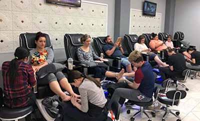 Tiểu Bang South Carolina Cần Thợ Nails Gấp Lương Trên $5000