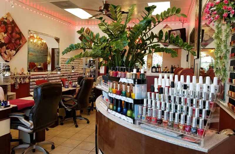 Cần Bán Tiệm Nail Mới Remodel Rent Rẻ Giá Bán $56K In Pasadena Texas