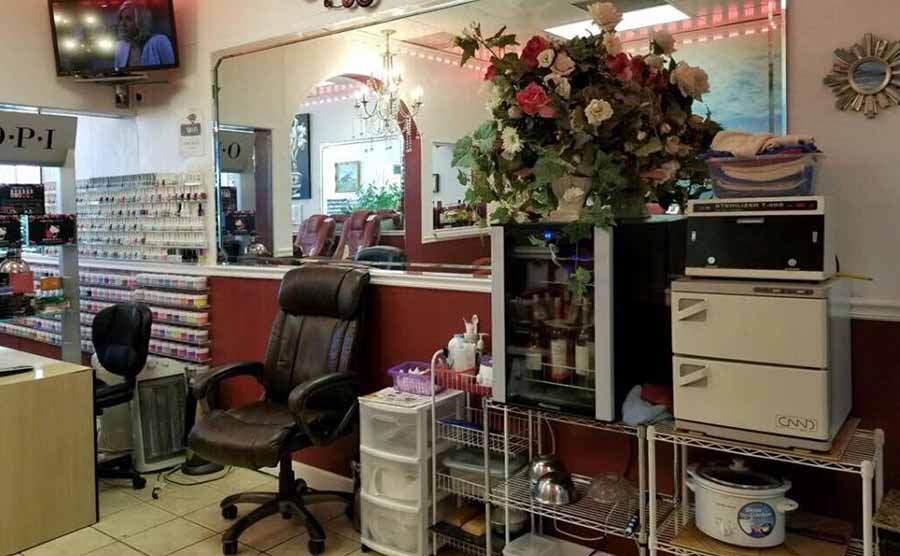 Cần Bán Tiệm Nail Mới Remodel Rent Rẻ Giá Bán $56K In Pasadena Texas