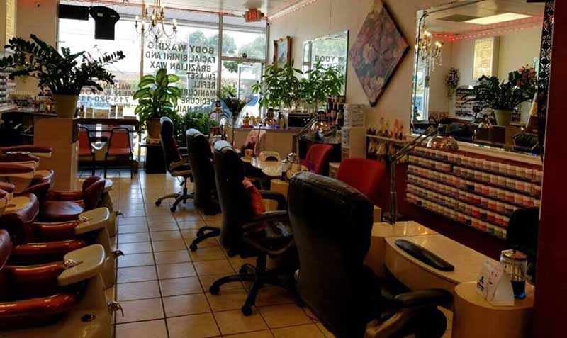 Cần Bán Tiệm Nail Mới Remodel Rent Rẻ Giá Bán $56K In Pasadena Texas