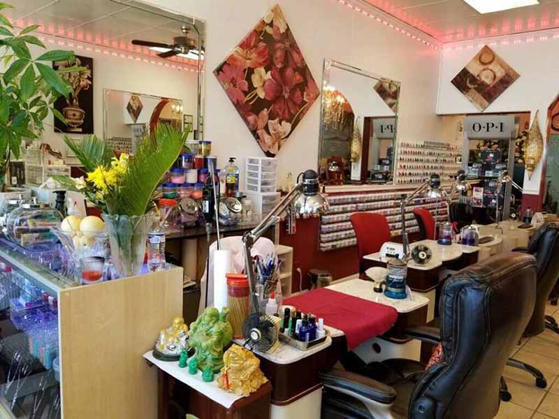 Cần Bán Tiệm Nail Mới Remodel Rent Rẻ Giá Bán $56K In Pasadena Texas