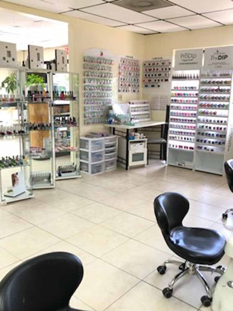 Cần Sang Gấp Tiệm Nails In Spring Hill FL Tiệm Mới Remodel Good Income Good Location