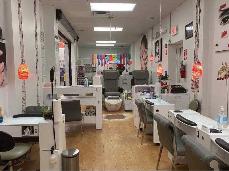 Sang Tiệm Nails Cần Thợ Nail In Pompano Beach Florida