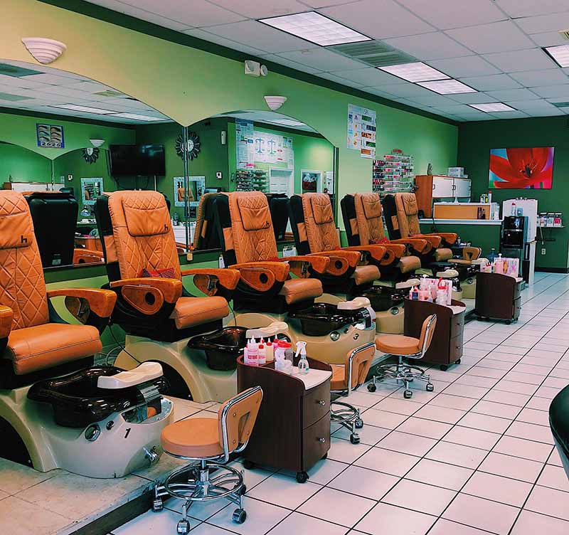 Cần sang Tiệm Nails Good Location In Houston, Texas