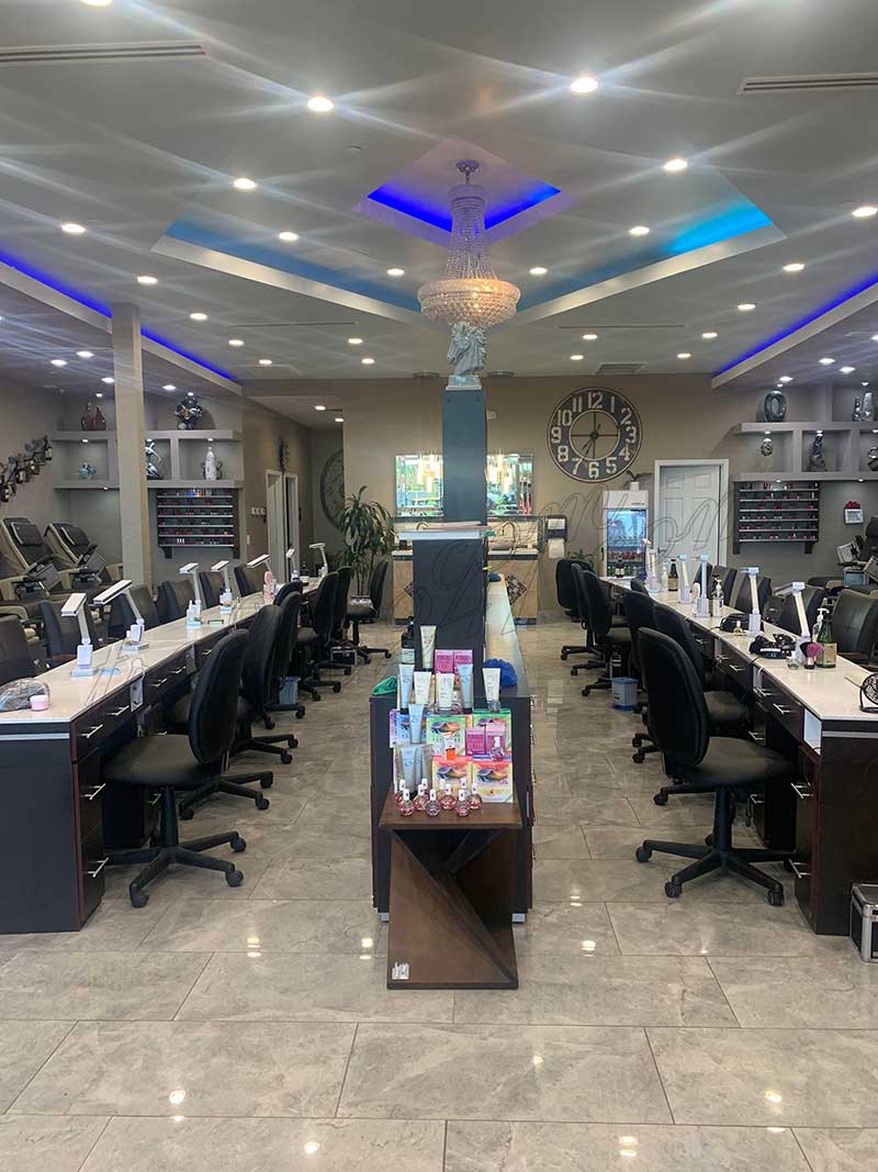 Sang Tiệm Nail Mới, Đẹp, Sang Trọng In Gillbert Arizona