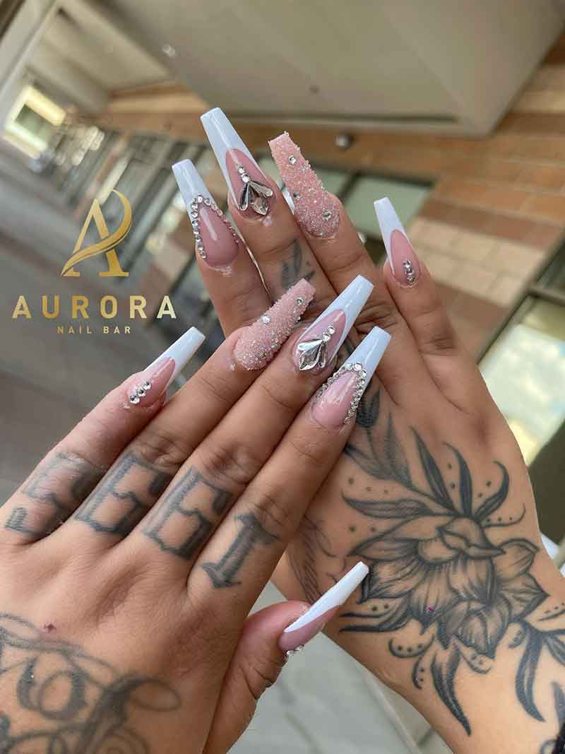 Cần Gấp Thợ Nail Cho Tiệm Đông Khách Trong Khu Supermarket In Gilbert AZ