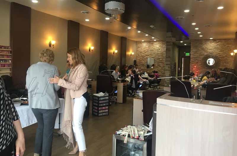 Cần Thợ Nail Vùng Lafayette Colorado