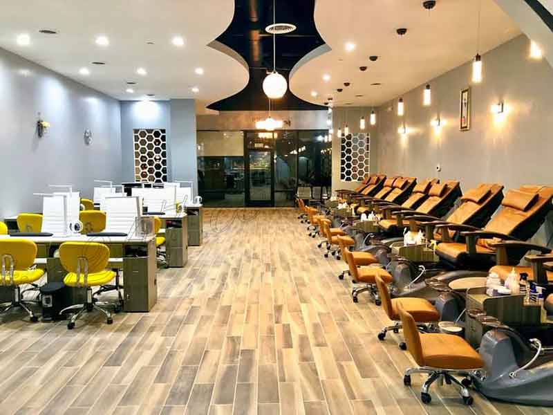 Cần Sang Tiệm Nail Tại Khu Greenfield Wisconsin