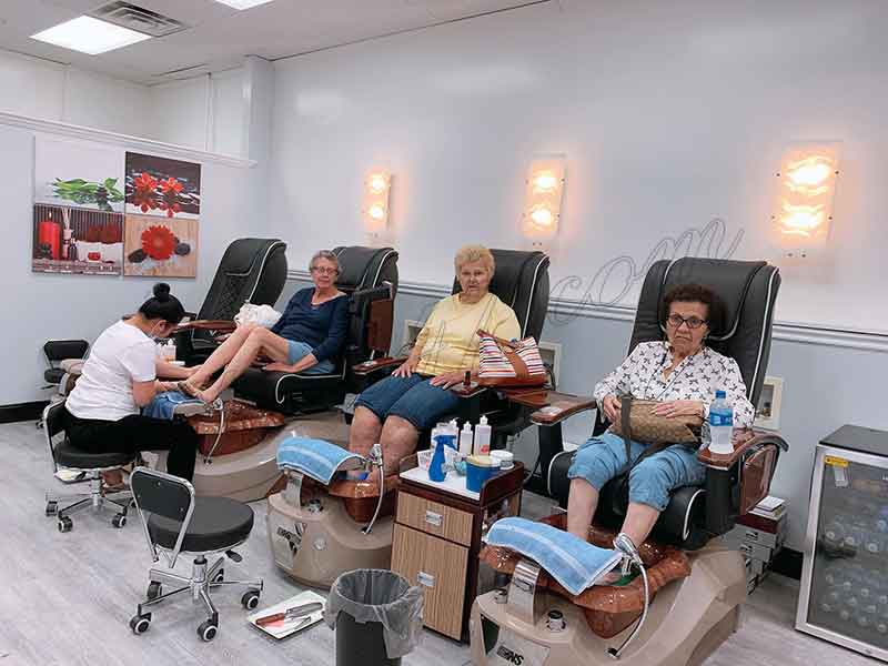 Cần Bán Tiệm Nail In Lorain OH