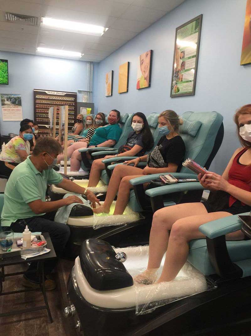 Cần Thợ Nail In Escanaba MI