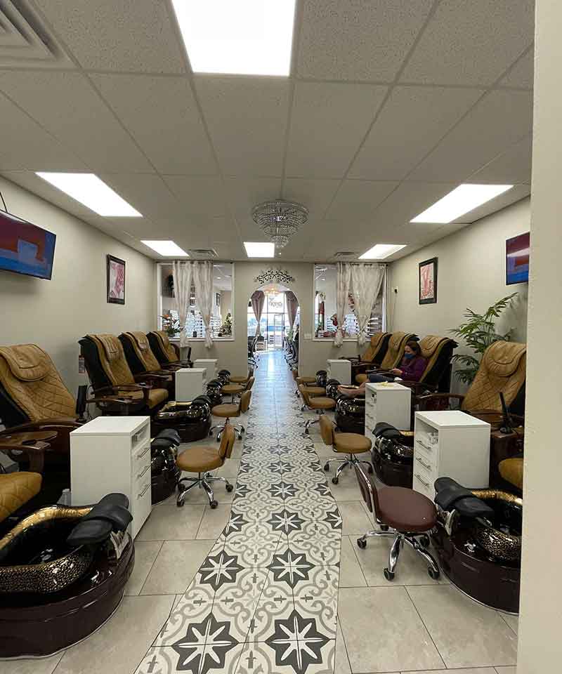 Cần Thợ Nails Bán Tiệm Nails In Oak Grove KY