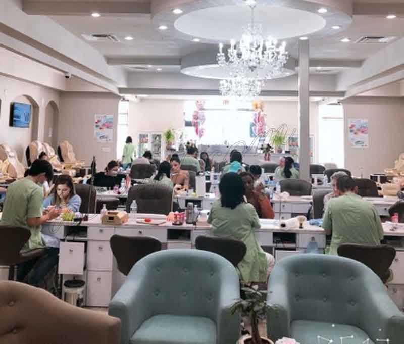 Tuyển Thợ Nail Gấp In Orlando FL
