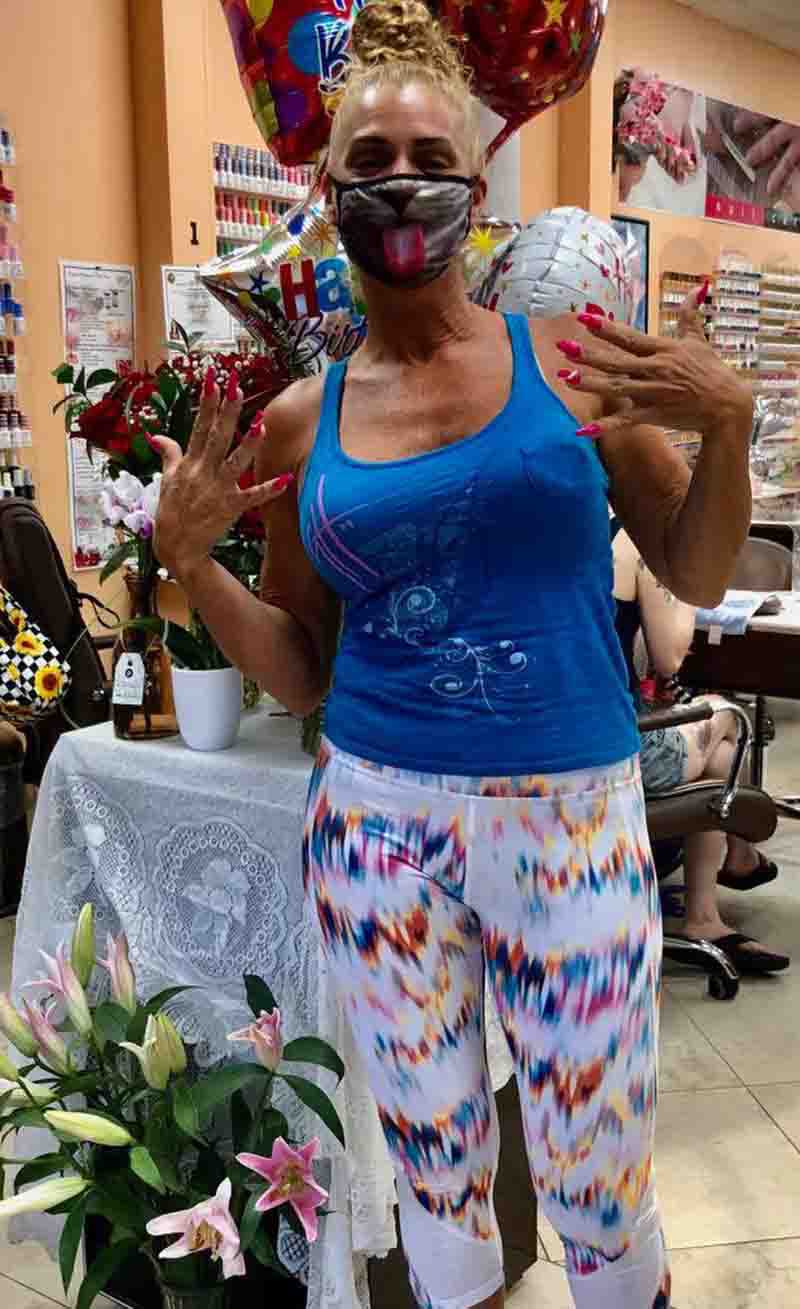 Cần Gấp Thợ Nail  Vùng Ocala, Florida