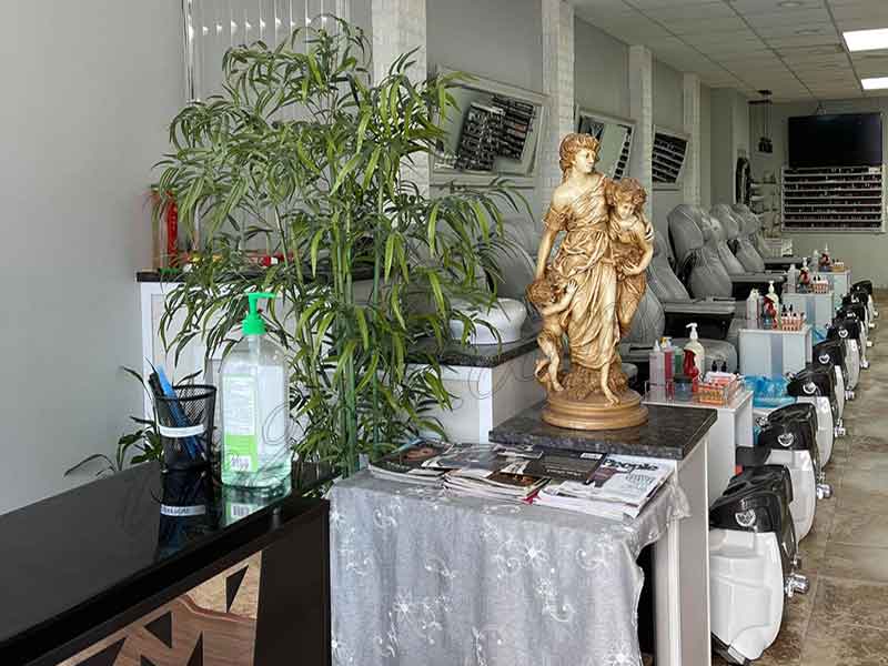 Cần Bán Gấp Tiệm Nail In Wesley Chapel FL Vì Cần Move Sang Bang Khác