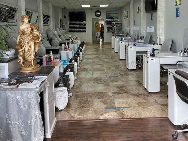Cần Bán Gấp Tiệm Nail In Wesley Chapel FL Vì Cần Move Sang Bang Khác