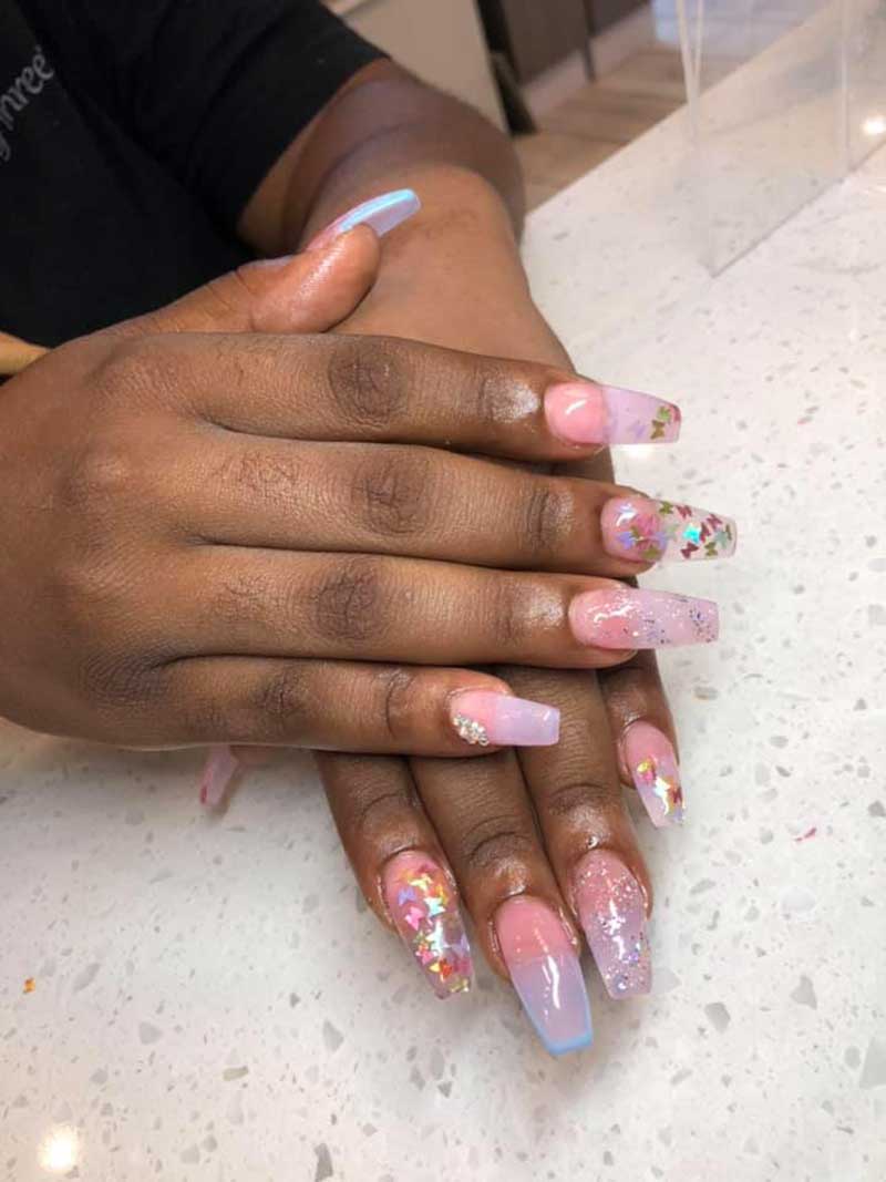 Cần Thợ Nail Tiệm Le Nail In Maumelle, AR