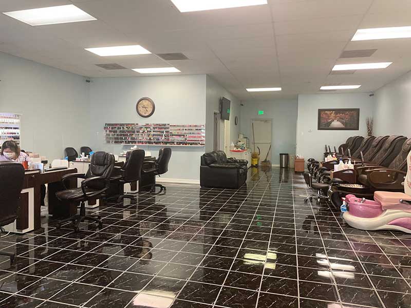 Cần Sang Tiệm Nail Đông Khách In Walker LA