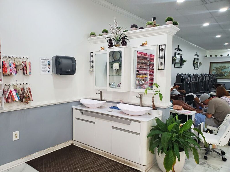 Cần Thợ Nail In Thomasville GA