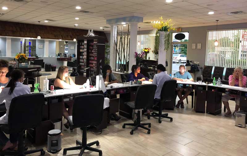 Cần Sang Tiệm Nail Ở Sweetwater TN 