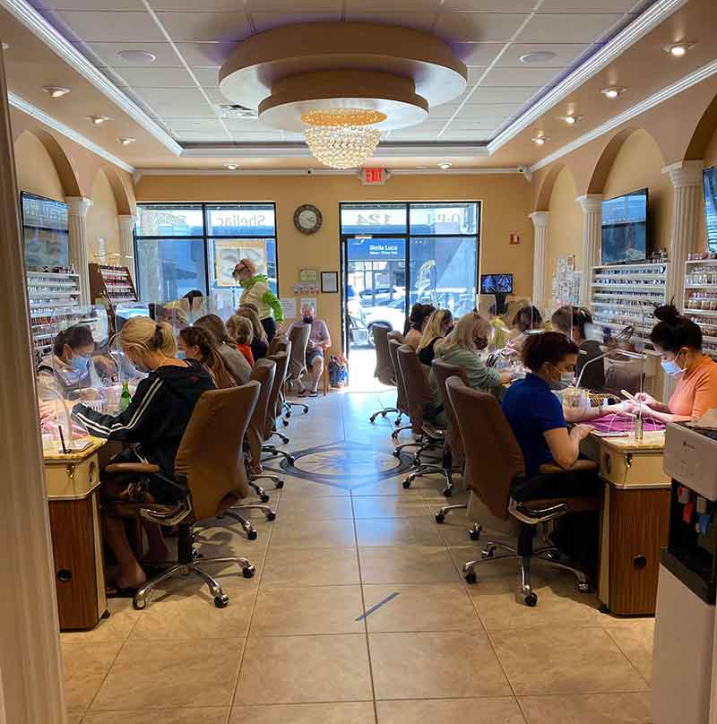 Cần Gấp Thợ Cho Tiệm Nail Đông Khách In Winter Park FL 