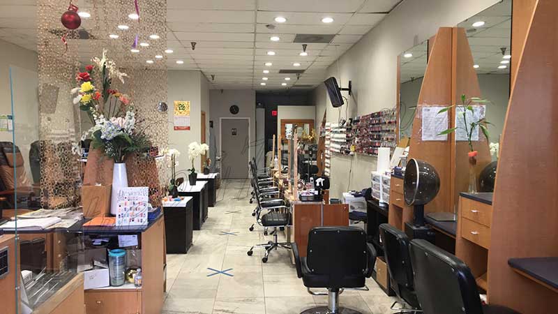 Cần Thợ Nail Gấp In Palm Springs FL