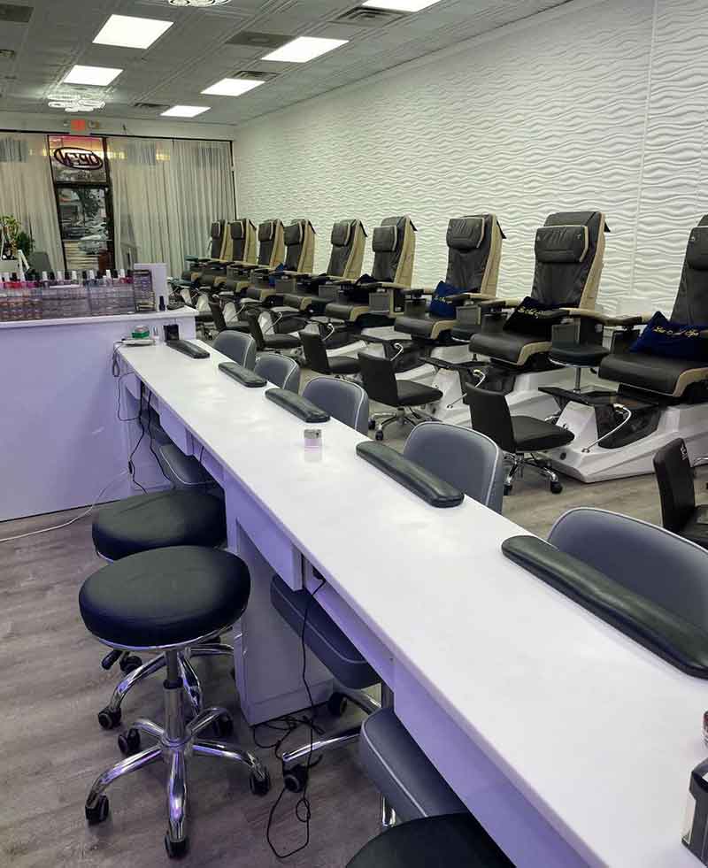 Bán Tiệm Nail Good Location In Houston TX