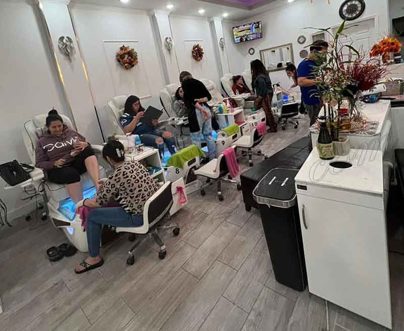 Tiệm Nail Ở Fayetteville North Carolina Cần Thợ Nail Gấp