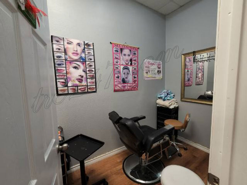 Sang Tiệm Nail Và Tóc Gía Rẻ In Freeport Texas