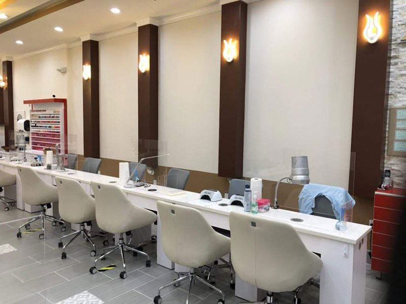 Cần Sang Tiệm Nail Đông Khách In NC