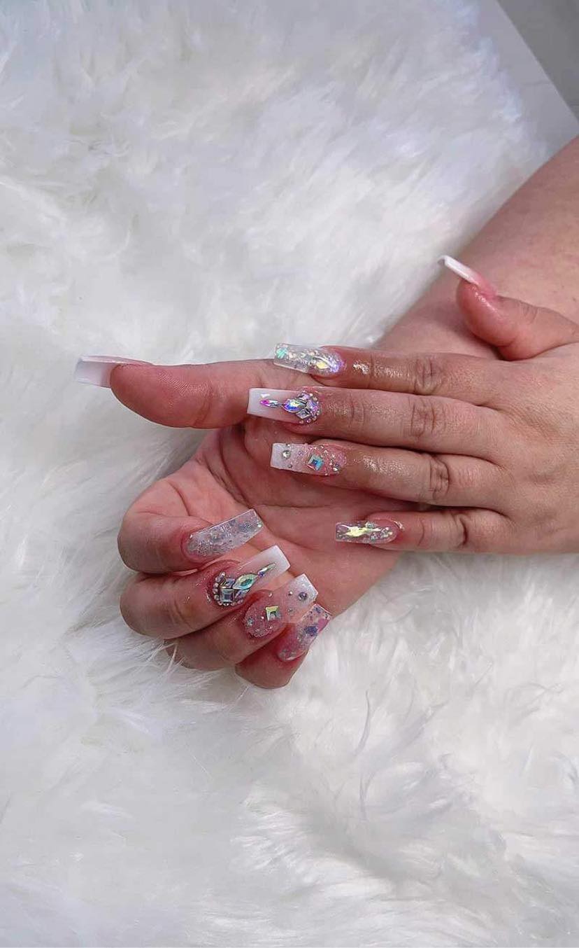 Cần Gấp Thợ Nail Cho Tiệm Đã Hoạt Động Lâu Năm In Owasso OK