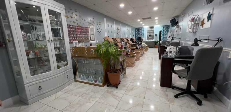 Cần Sang Gấp Tiệm Nail In Indian Harbour Beach FL