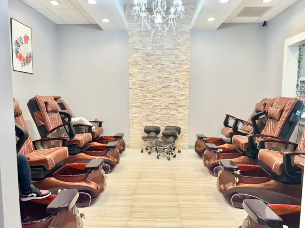 Cần Bán Tiệm Nail Ở Jacksonville, Florida