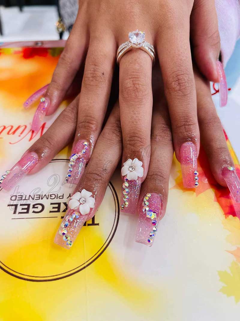 Cần Thợ Nails In Newnan GA